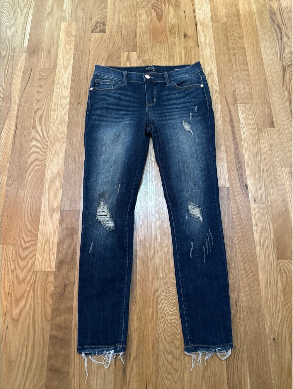 Judy Blue Women's Distressed Skinny Jeans with Raw Hem 9/29 NWOT